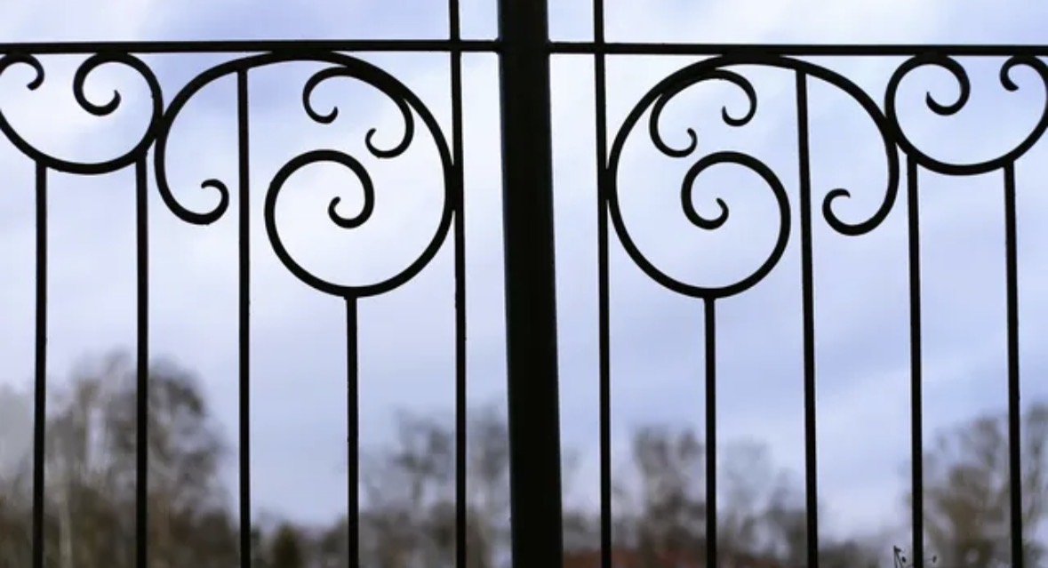 Luxury Iron Gates project example
